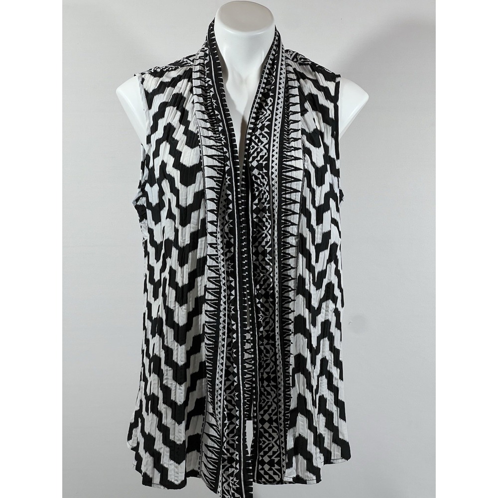 Chicos Vest Womens 1 Black White Geometric Minimalist Artwear Layer Top